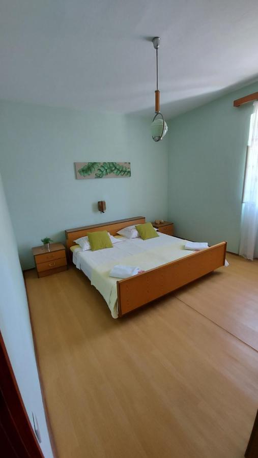 Holiday Home Zvecanje Ngoại thất bức ảnh